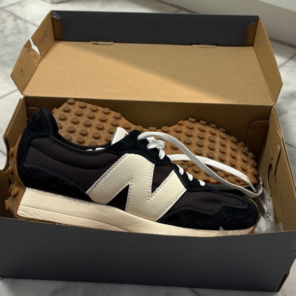New Balance Black and Cream Sneakers